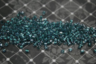 Бисер Япония 11/0 HEXAGON 5 г 0377